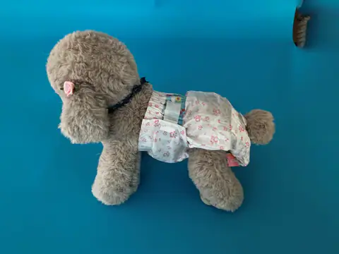 Disposable Female Dog Diapers - Tab Fit view 5